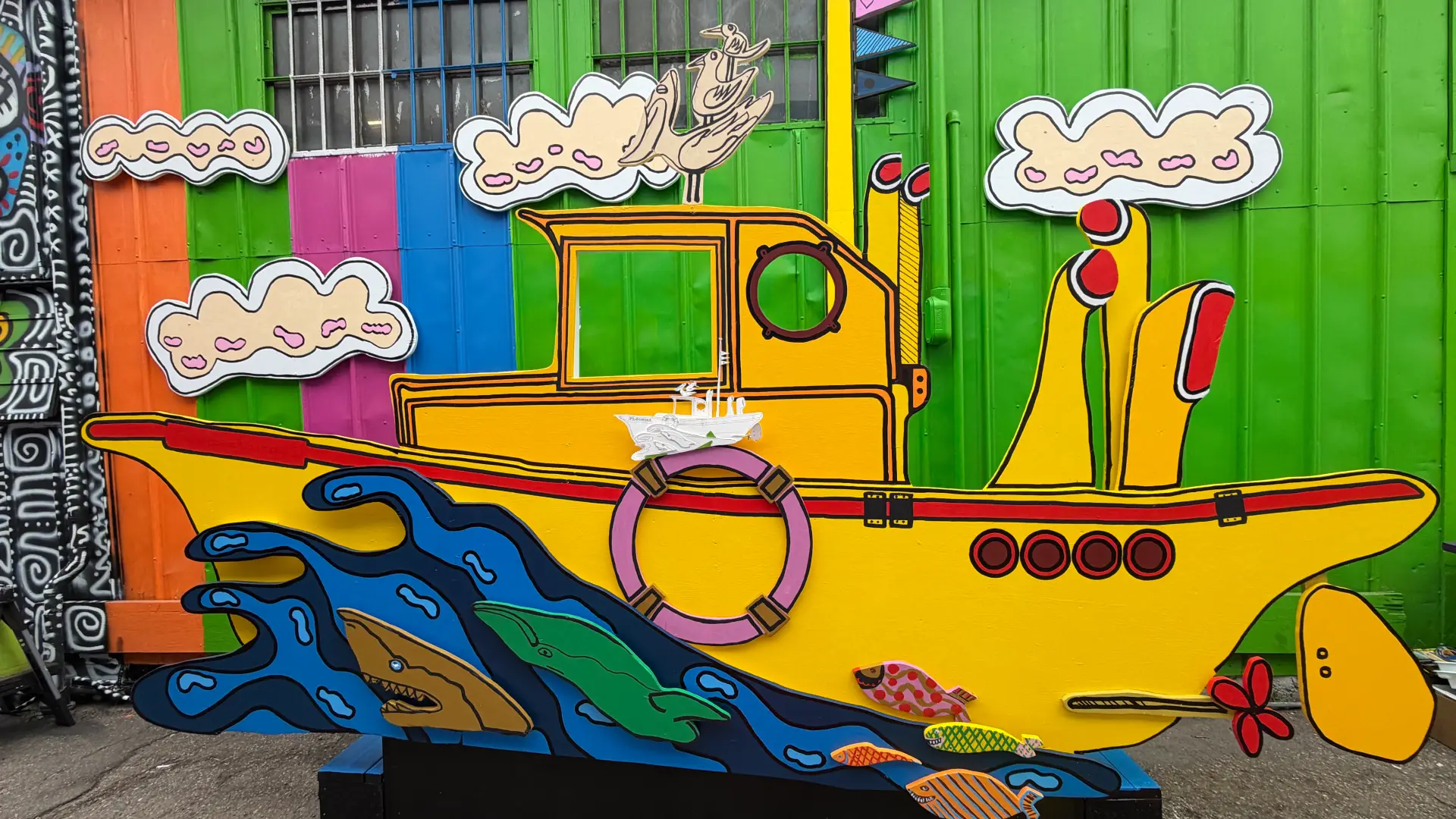 Miss_Adventure_II_boat_umbrella_alley_SF